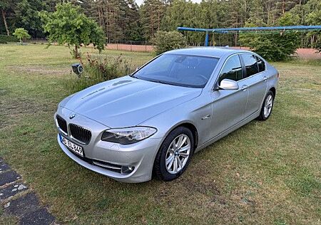 BMW 523i -Automatik 5er Limousine Leder Head up Temp