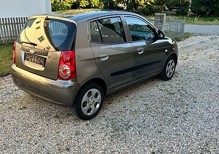 Kia Picanto 1.1 Attract Attract