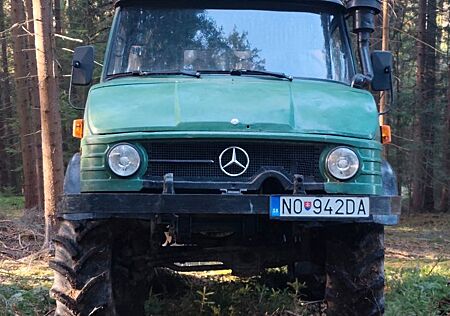 Mercedes-Benz 190 Unimog 406