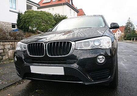 BMW X3 xDrive20d Advantage AHK Navi Kamera Xenon 1Hd