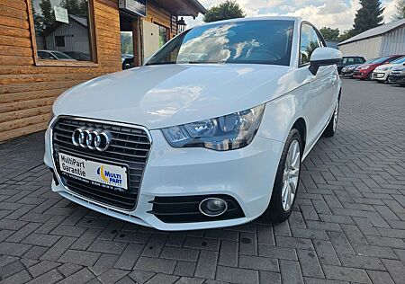 Audi A1 attraction 1.Hand S-Heft Navi Klima SHZ PDC