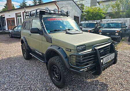 Lada Niva *4x4*1 Hand*Tüv 10.2026*NAVI*CD-Radio*
