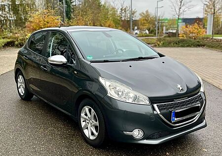 Peugeot 208 1.2 Style PureTech 82 Style