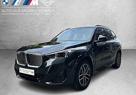 BMW iX1 gebraucht kaufen BMW iX1 xDrive30 M Sportpaket Head-Up HK HiFi DAB