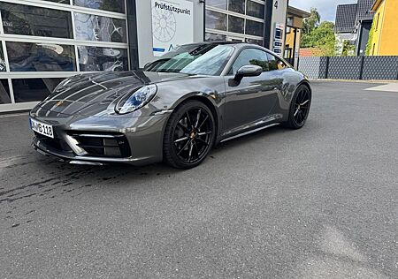 Porsche 992 Carrera Coupé Carrera