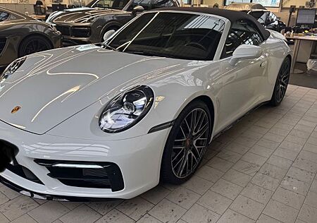 Porsche 992 Carrera 4S Cabriolet Carrera S