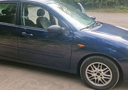 Ford Focus 1.6 Ghia SHZ/Klima/Tüv 08/26
