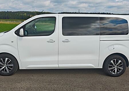 Toyota Pro Ace Proace (Verso) L1 Team Deutchland 2,0-l-D-4D