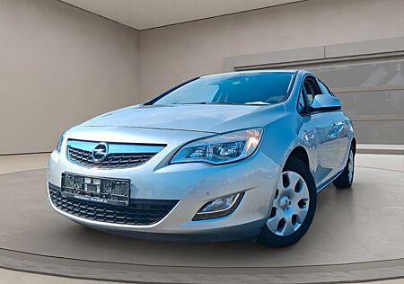 Opel Astra J Lim.Edition*1.HAND*AUTOMATIK*SCHECKHEFT
