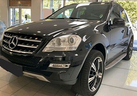 Mercedes-Benz ML 350 gebraucht kaufen Mercedes-Benz ML 350 CDI 4Matic,2-Hand,Scheckheft,Alu,Navi