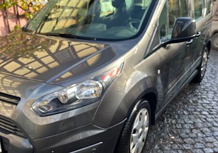 Ford Tourneo Connect 1.5 AHK NAVI SHZ KAMERA