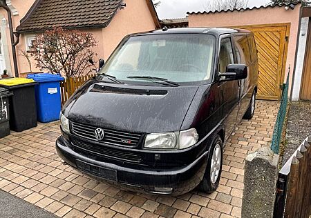 VW T4 Caravelle Volkswagen 2,5*Motor NEU*kompl. entrostet*Camp