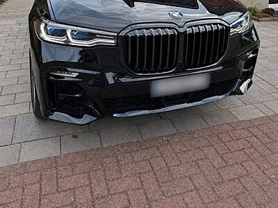 BMW X7 M50i,6-Sitzer,Fond-TV,Werksgarantie