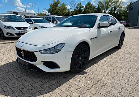 Maserati Ghibli Basis