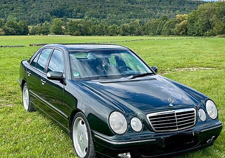 Mercedes-Benz E 200 KOMPRESSOR AVANTGARDE Avantgarde