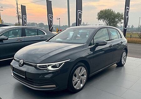 VW Golf Volkswagen 8 1.5 TSI Style Matrix LED Sitzh. ACC PDC