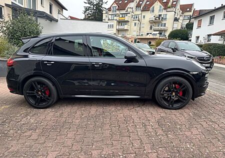 Porsche Cayenne S Diesel S GTS Paket , Bose , Approved