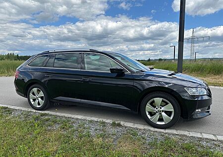 Skoda Superb 2.0 TDI SCR DSG Style Combi Style