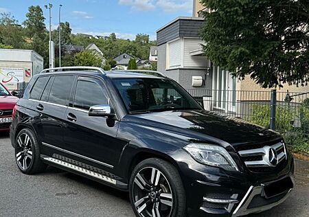 Mercedes-Benz GLK 220 GLK 220CDI 4Matic/AMG-Line/20''LM/HU NEU/Xenon