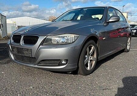 BMW 318i -