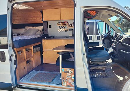 Fiat Ducato Camper Van autark Solar Lithium Standheiz