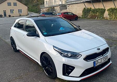 Kia Cee'd / Ceed 1.6 T-GDI DCT GT