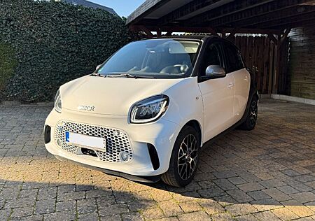 Smart ForFour EQ PRIME 22KW LEDER KAMERA JBL Top!