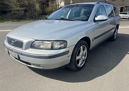 Volvo V70 2.4D AWD Kinetic 120kW Automatik Kinetic