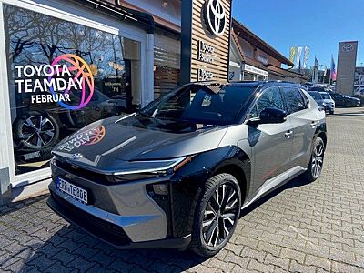 Toyota bZ4X AWD Lounge + Sky- & Soundpaket