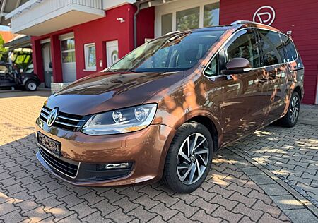 VW Sharan Volkswagen 2.0 TDI DSG 4M SOUND Pano*ACC*AHK*8xAlu