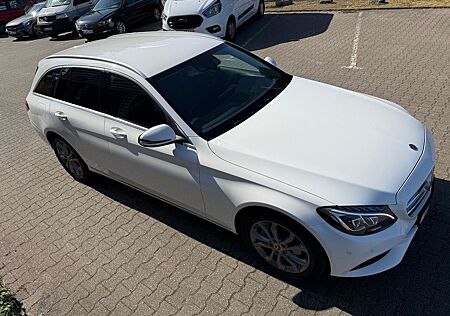 Mercedes-Benz C 250 T CDI AVG LED-Multibeam Distr 9G Comand+