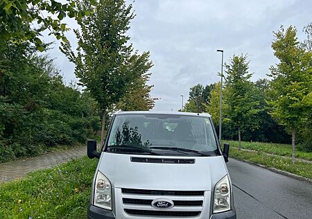 Ford Transit / 9 Sitze