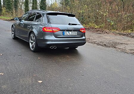 Audi A4 2.0 TDI 140kW multitronic S line Avant S line