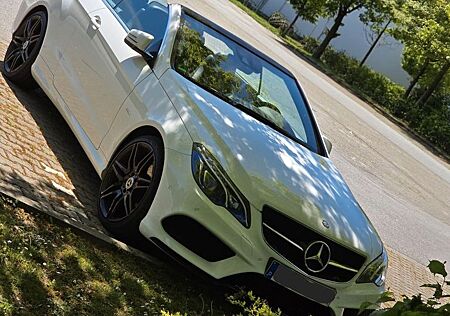 Mercedes-Benz E 200 Autom. - AMG Line Sport Edition