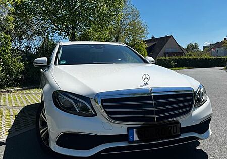 Mercedes-Benz E 220 d 4MATIC T Autom. -