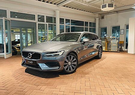 Volvo V60 D4 Mom Autom Navi Standheiz ACC Totwinkel