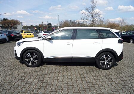 Peugeot 5008 BlueHDI 7xLeder+Massage+Pano-SD+Navi+AHK