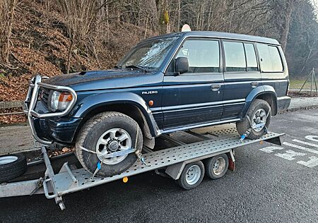 Mitsubishi Pajero 2.8TD GLX
