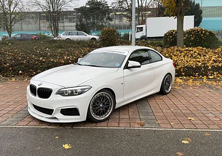 BMW 240 M240i Coupé RWD LED/Alcantara/Nav/PDC/OHNE OPF