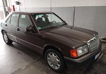 Mercedes-Benz 190