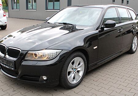 BMW 320i Touring Panorama/Xenon/Navi/SHZ/PDC