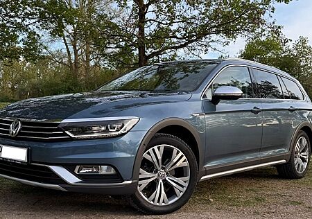 VW Passat Alltrack Volkswagen 2.0 TSI 4Motion DSG / Standhzg.