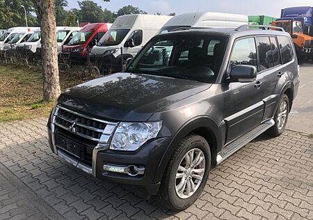 Mitsubishi Pajero 3.2 DI-D Edition 100