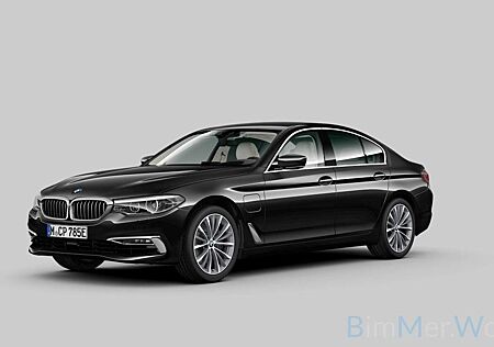 BMW 530e xDrive Luxury Line Soft-Close 360° AHK ACC