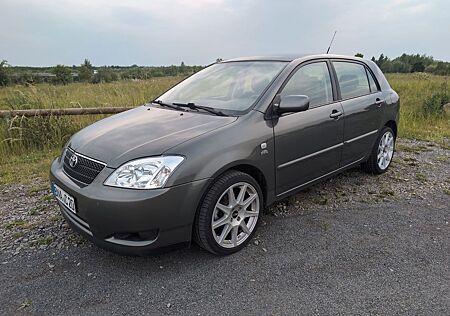 Toyota Corolla 2.0 D-4D TÜV 02/2027 VIELES NEU