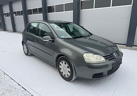 VW Golf Volkswagen V Lim. Trendline