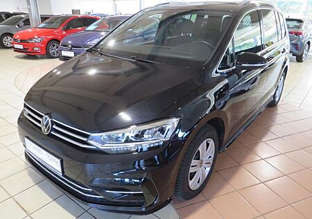 VW Touran Volkswagen R-Line 1.5 TSI OPF 7-DSG R-line