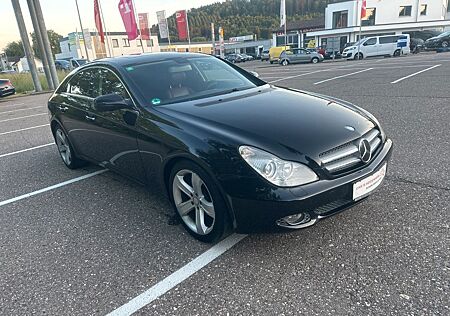 Mercedes-Benz CLS 320 CDI Schiebedach Roteledersitze Xenon