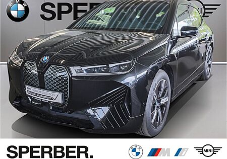 BMW iX 50 50 Edition Park-Assistent HUD Luftfederung