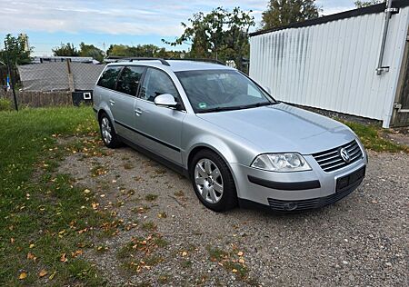 VW Passat Variant Volkswagen 3BG 2.0 Automatik Kindersitze